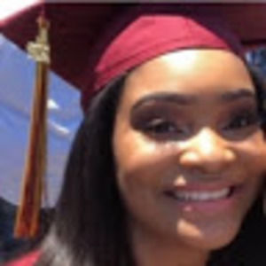 Meet your Posher, Danielle